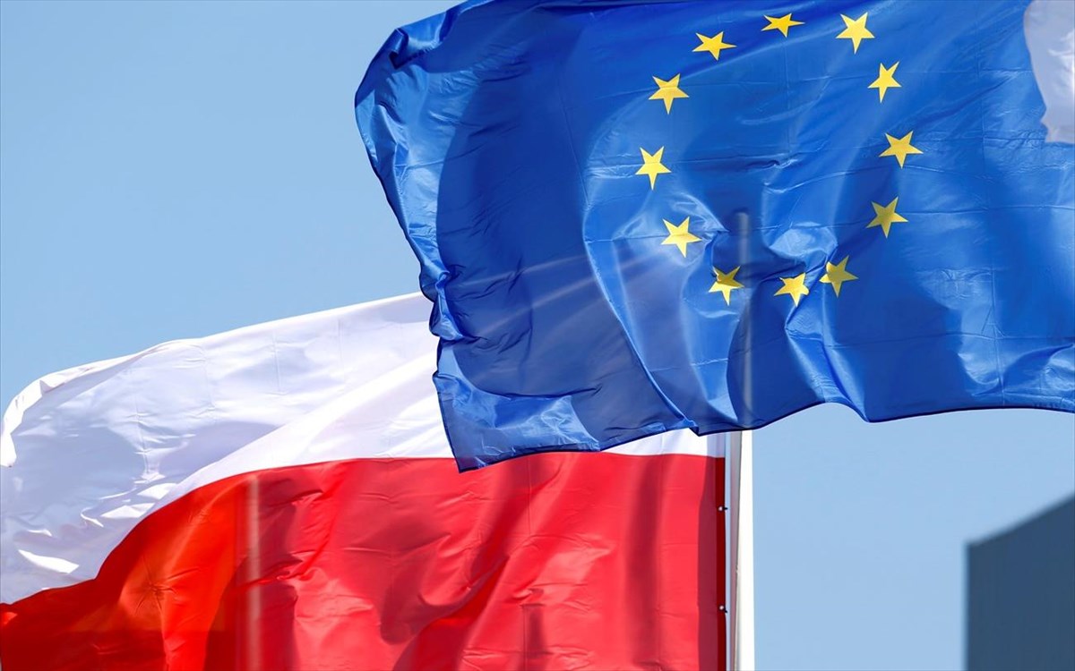 Πολωνία – Κινδυνεύει με έξοδο από την ΕΕ