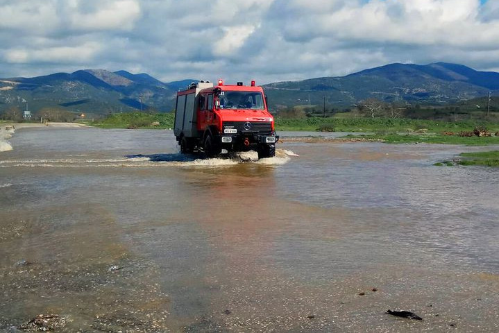 Storm front “Athena” – Over 120 calls for water pumping and tree felling