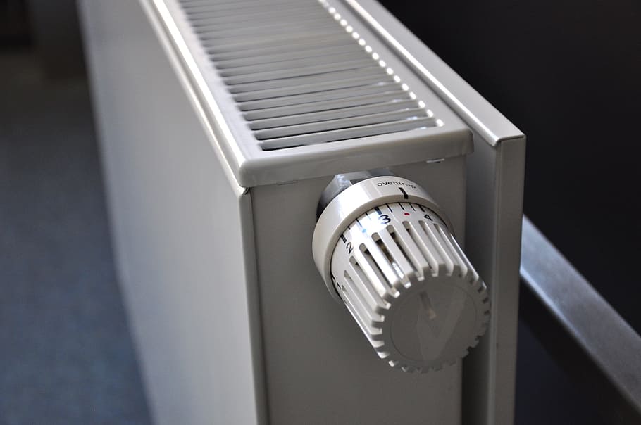 Γερμανία: Αυστηρές ρυθμίσεις για καυστήρες και αντλίες θερμότητες – Αντιδρούν οι βιομηχανίες