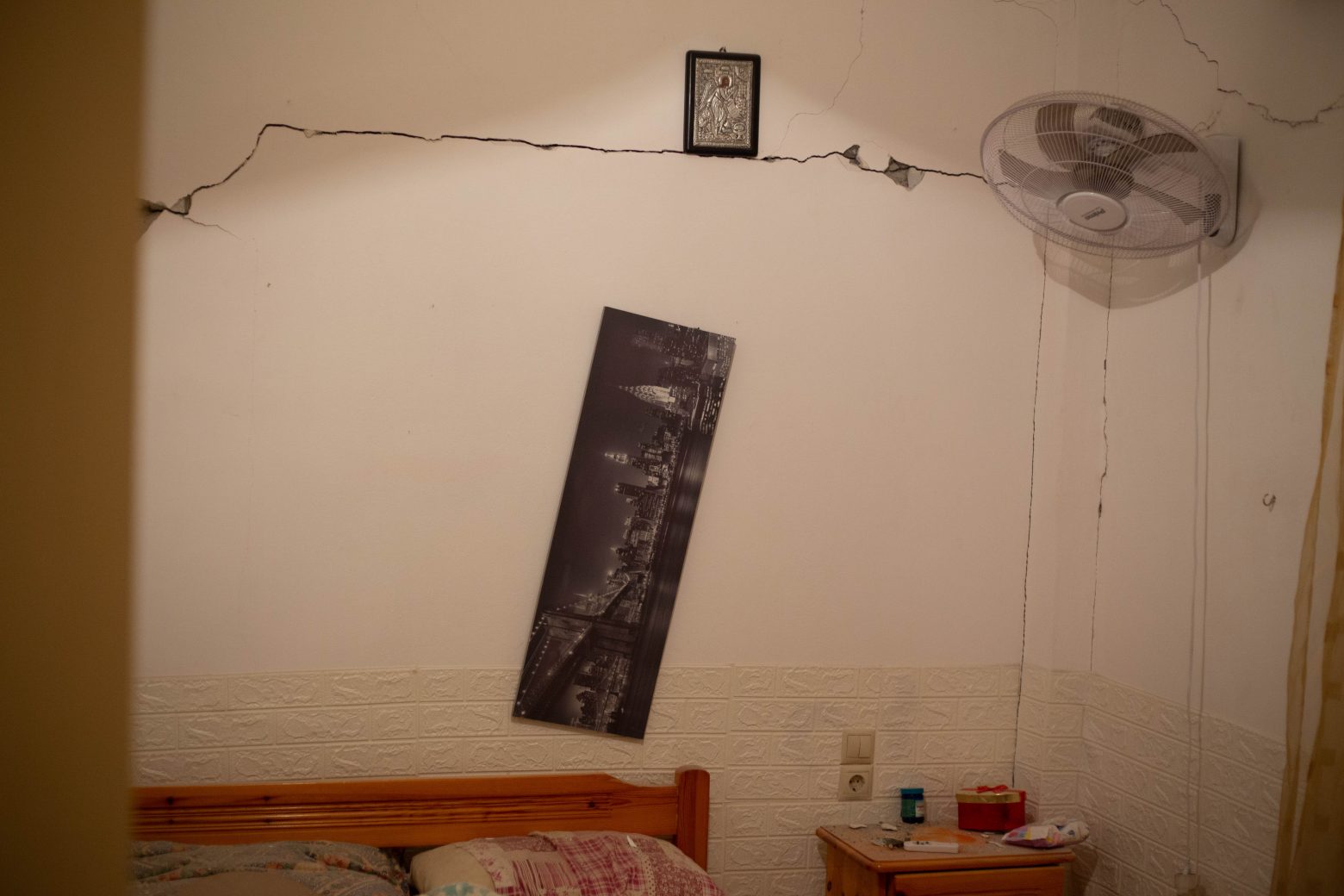 Κρήτη – Μη κατοικήσιμα 1.331 σπίτια – Συνεχίζονται οι έλεγχοι σε κτίρια μετά τους σεισμούς