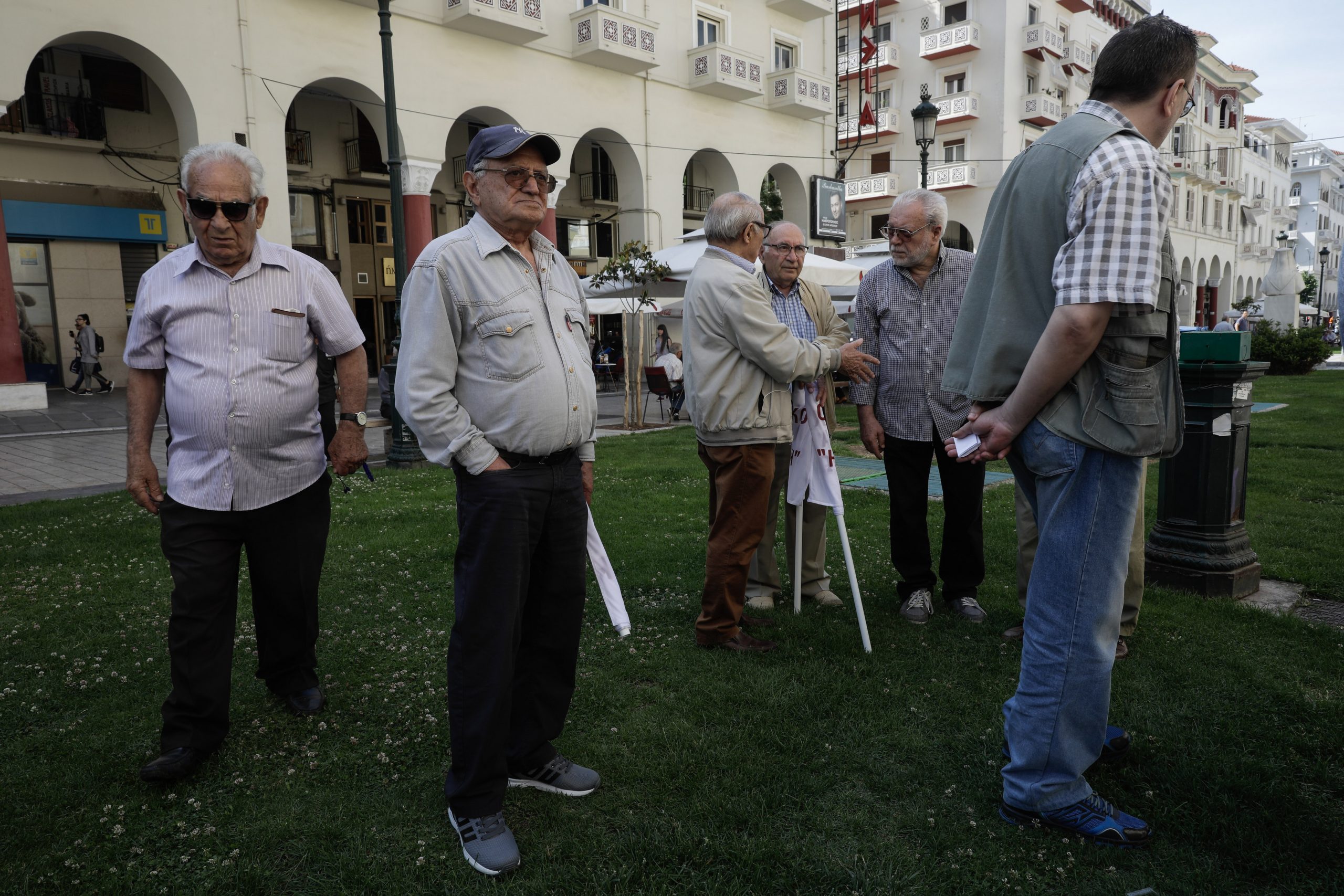 Εκκρεμείς συντάξεις – Σημαντική αποκλιμάκωση σε τ.ΤΣΑΥ, τ.ΤΑΝ και τ.ΤΣΜΕΔΕ