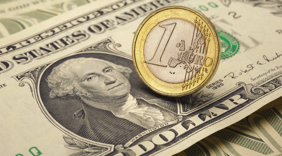 Στο υψηλό 14 μηνών έναντι του ευρώ κινείται το δολάριο