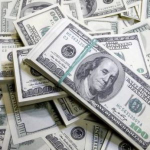 Δολάριο: Στο χαμηλό έτους το κόστος χετζαρίσματος