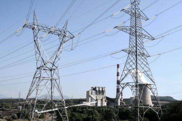 Στο 30% το «ψαλίδι» στα έσοδα του ΕΛΑΠΕ για να επιδοτηθεί το ρεύμα