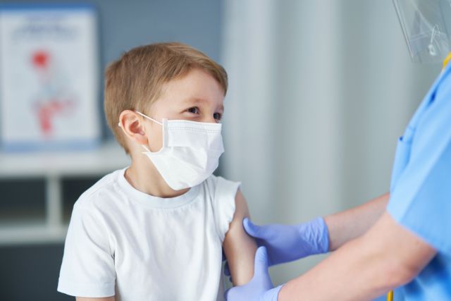 Κορωνοϊός – Πόσο αποτελεσματικό είναι το εμβόλιο της Pfizer για τα παιδιά 5-11 ετών – Είναι ασφαλές;