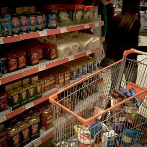 Σούπερ μάρκετ: Πότε και γιατί θα πέσουν οι τιμές στο ράφι – Οι 3+1 λόγοι