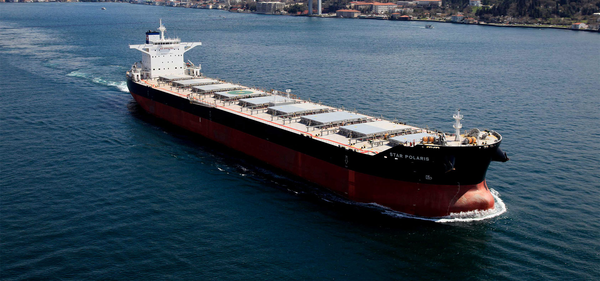 Star Bulk: Σταμάτησε τις διελεύσεις των πλοίων της από τη Διώρυγα του Σουέζ