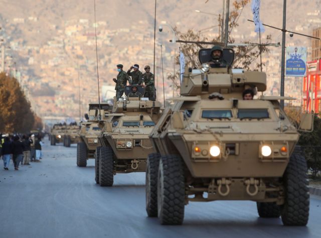 Ταλιμπάν – Μεγάλη στρατιωτική παρέλαση με… αμερικανικά όπλα