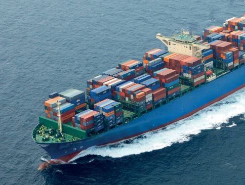 Γιάννης Κούστας – Σε κερδοφόρα ρότα για δυο ακόμη χρόνια οι εταιρείες με containerships
