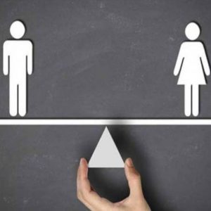 Έρχεται νομοσχέδιο για την ίση αμοιβή μεταξύ των δύο φύλων