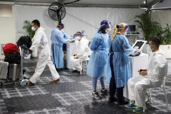 Παραλλαγή Όμικρον – Συναγερμός από τον ΠΟΥ – Έρχεται έξαρση, πάρτε μέτρα