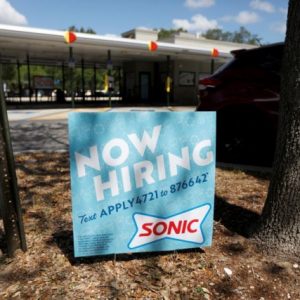 ΗΠΑ: Στις 232.000 οι αιτήσεις επιδομάτων ανεργίας