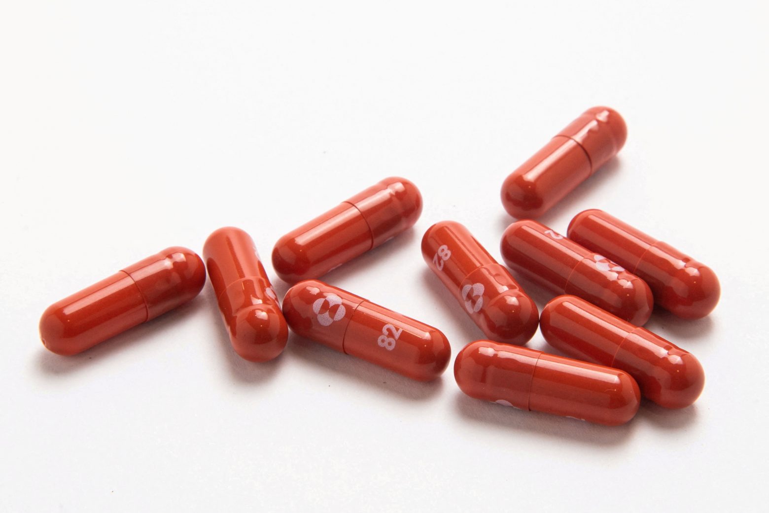 Κορωνοϊός – Εγκρίθηκε στις ΗΠΑ το αντιικό χάπι της Merck που λαμβάνεται στο σπίτι