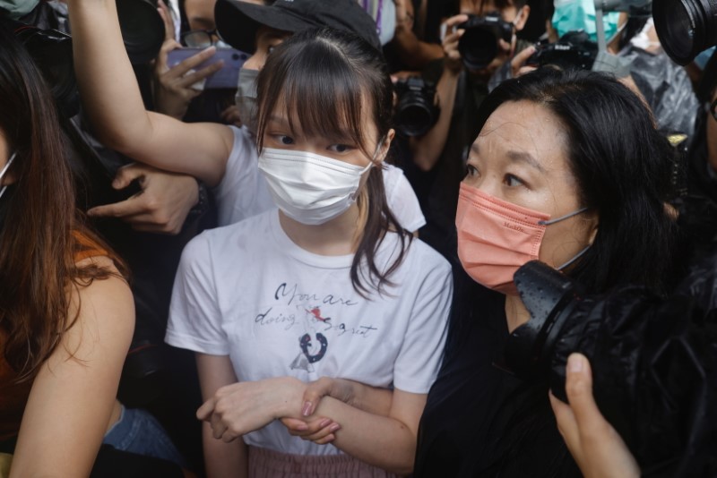 Όμικρον – Η Κίνα αναφέρει το πρώτο κρούσμα εν μέσω φόβων για τις εφοδιαστικές αλυσίδες