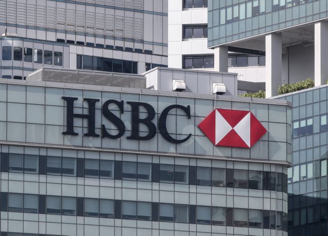 HSBC: Maintains buy recommendation for the four systemic banks, sees collaboration government