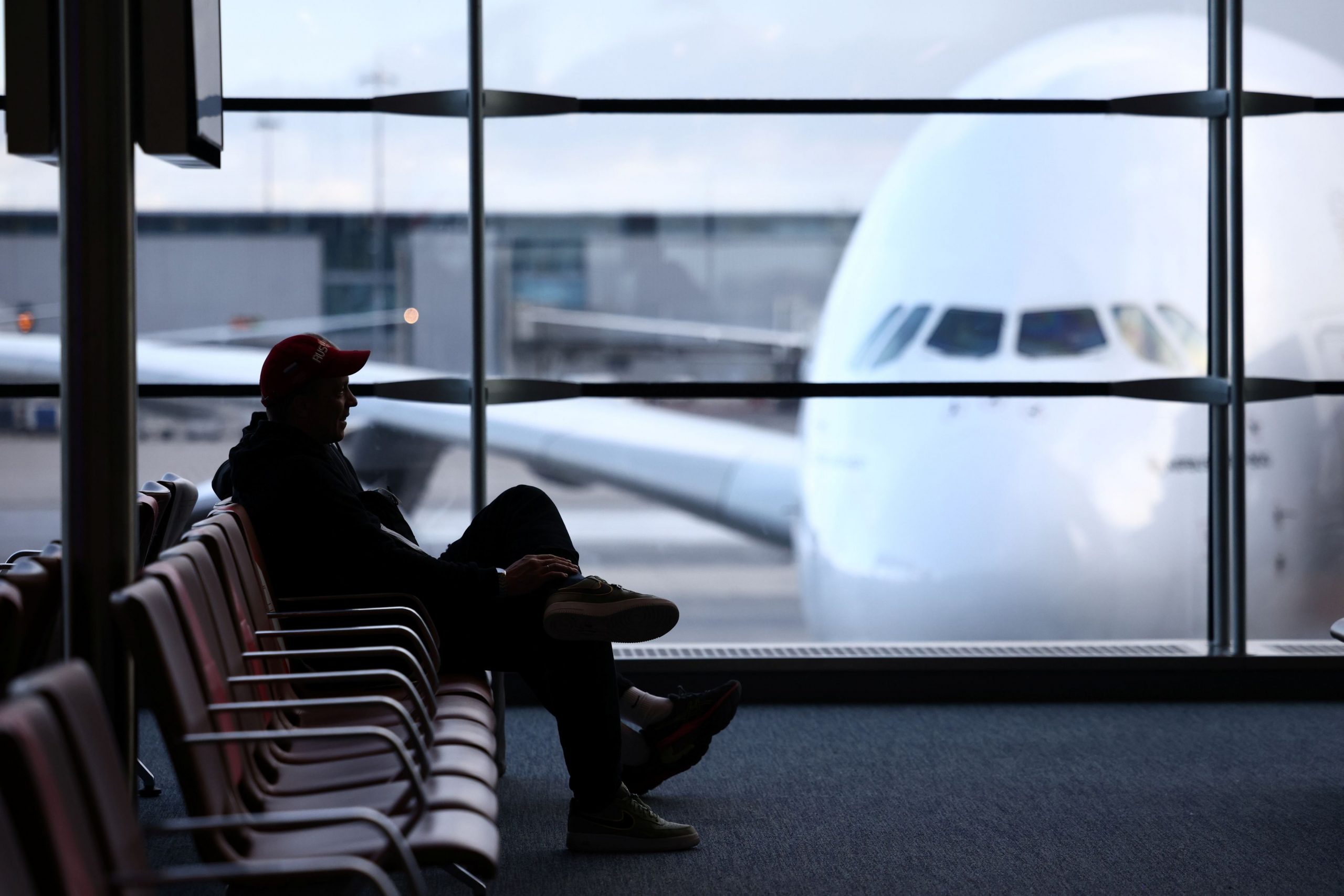 Ομικρον – Ανώμαλη… προσγείωση φοβάται η διεθνής βιομηχανία αερομεταφορών