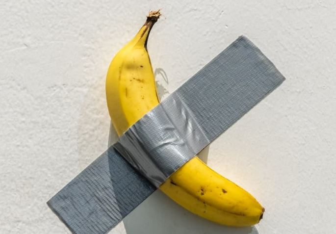 H μπανάνα του Maurizio Cattelan κερδίζει όλο και περισσότερο έδαφος στην αγορά τέχνης