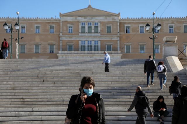 Παγώνη για Όμικρον – Κορύφωση μέσα στον Ιανουάριο