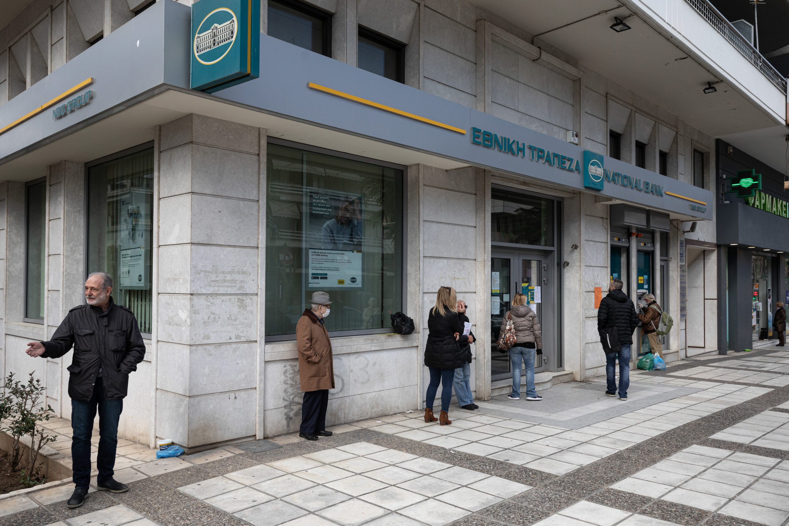 ΟΤΟΕ – Έκλεισε 1 στα 5 καταστήματα σε 3 χρόνια, μειώθηκαν αναλογικά και τα ΑΤΜ