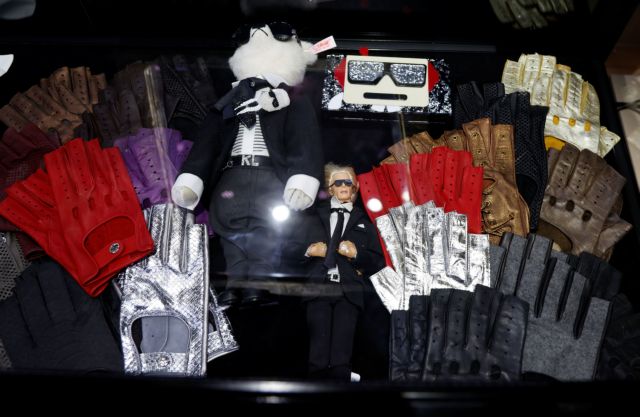 Καρλ Λάγκερφελντ – Σε δημοπρασία τα διάσημα δερμάτινα γάντια