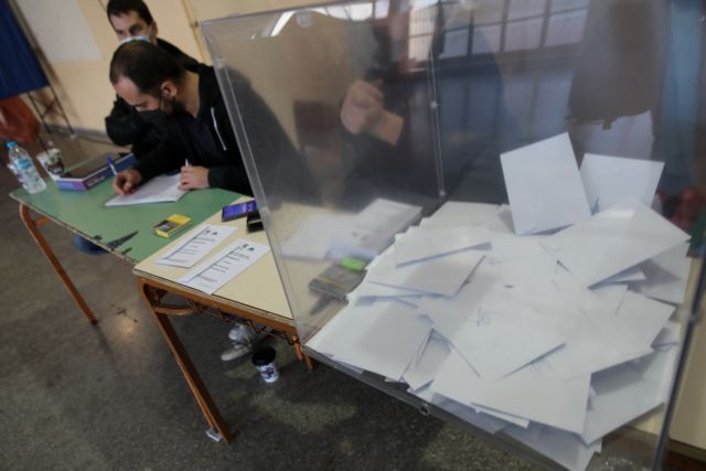 Εκλογές ΚΙΝΑΛ – 68,33% – 31,67% προηγείται ο Ανδρουλάκης στο 65,53% των ψήφων