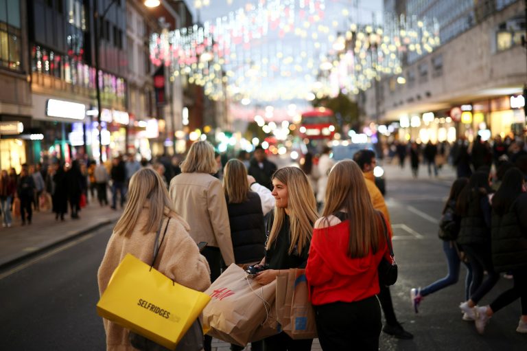 ΣΕΛΠΕ – «Καπνός» το 20% του χριστουγεννιάτικου τζίρου
