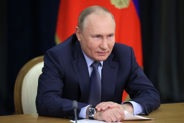 The Economist – Αν ο Πούτιν αποφασίσει πόλεμο στην Ουκρανία, ποιος θα τον σταματήσει;