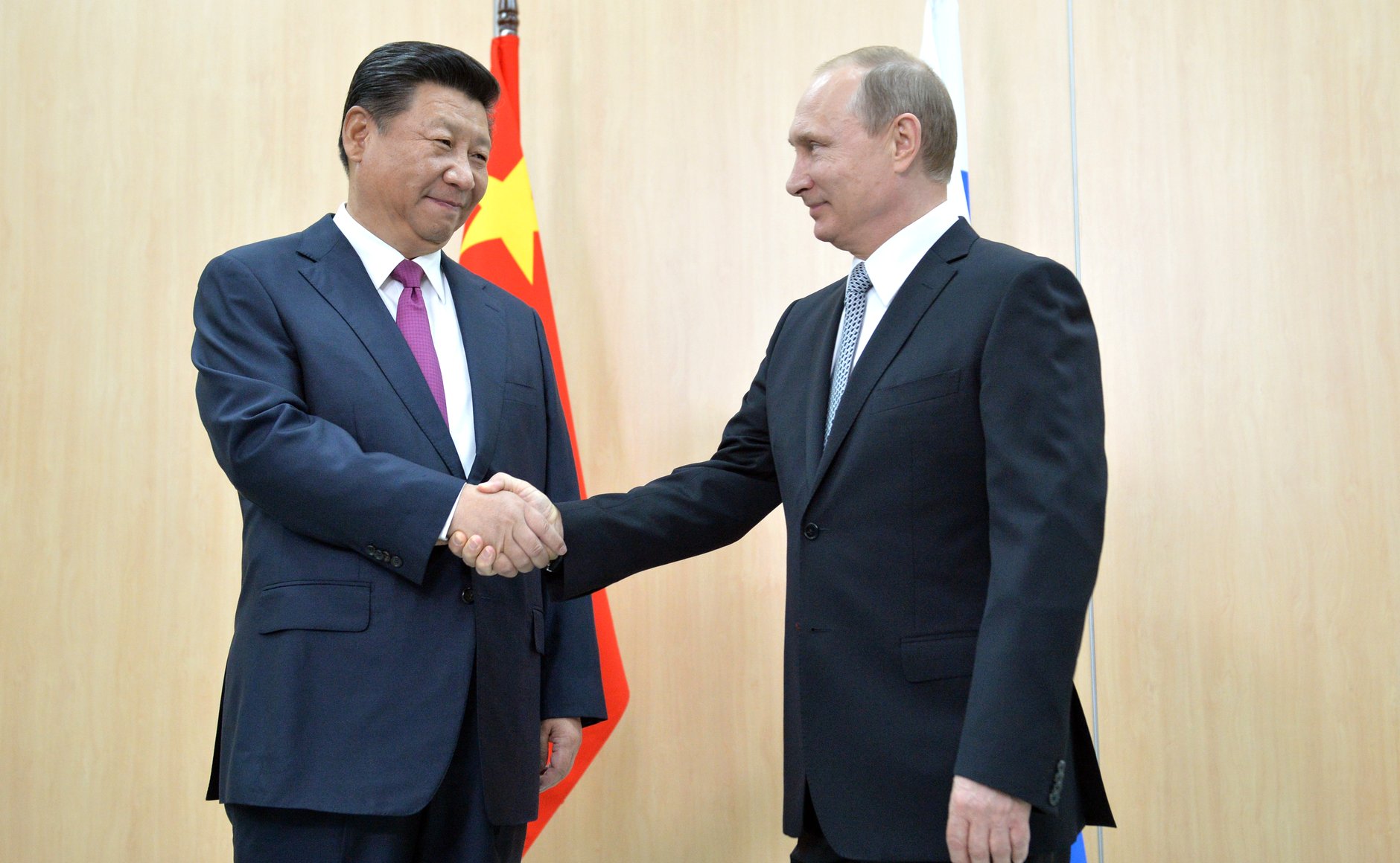 Η Κίνα και η Ρωσία δοκιμάζουν τα όρια ισχύος της ΕΕ