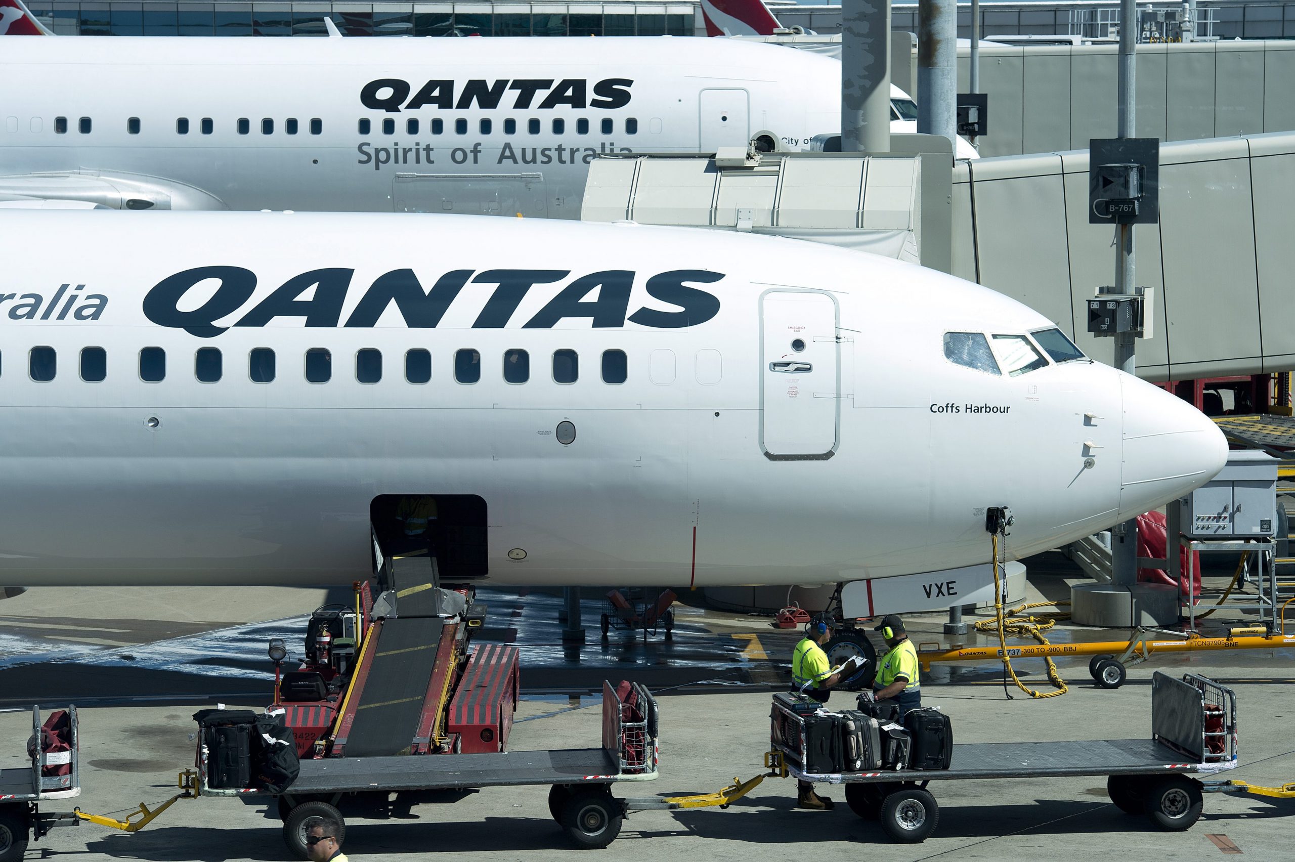 Qantas: Καλεί στελέχη της να γίνουν φορτοεκφορτωτές αποσκευών για τρεις μήνες