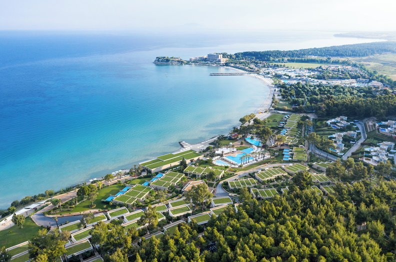 Sani Resort – Αναδεικνύεται World’s Leading Family & Beach Resort στον κόσμο
