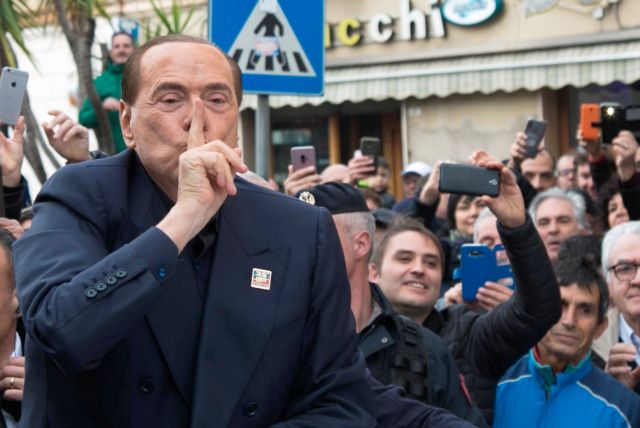 Ιταλία: Απέσυρε την υποψηφιότητα του για την προεδρία ο Μπερλουσκόνι ανοίγοντας το δρόμο στον Ντράγκι
