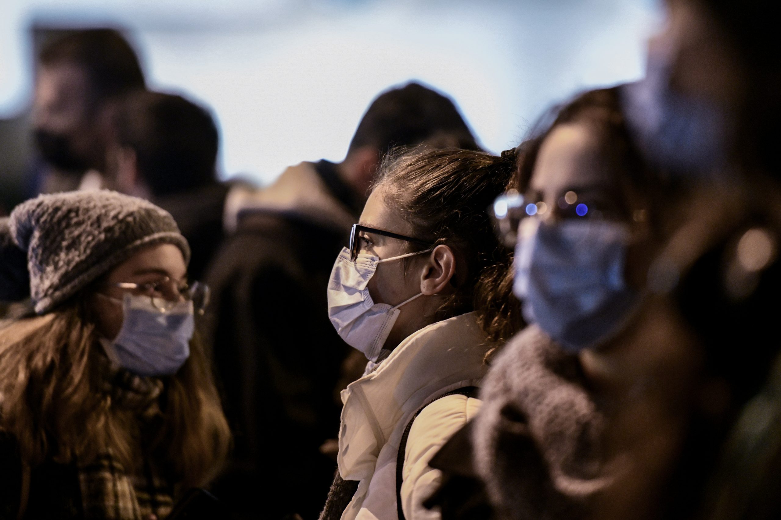 Παγώνη: Δεν πετάμε τις μάσκες τουλάχιστον μέχρι το καλοκαίρι