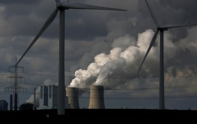 COP27 – Τίμερμανς: 3 χρόνια θα διαρκέσει η αυξημένη χρήση άνθρακα στην ΕΕ