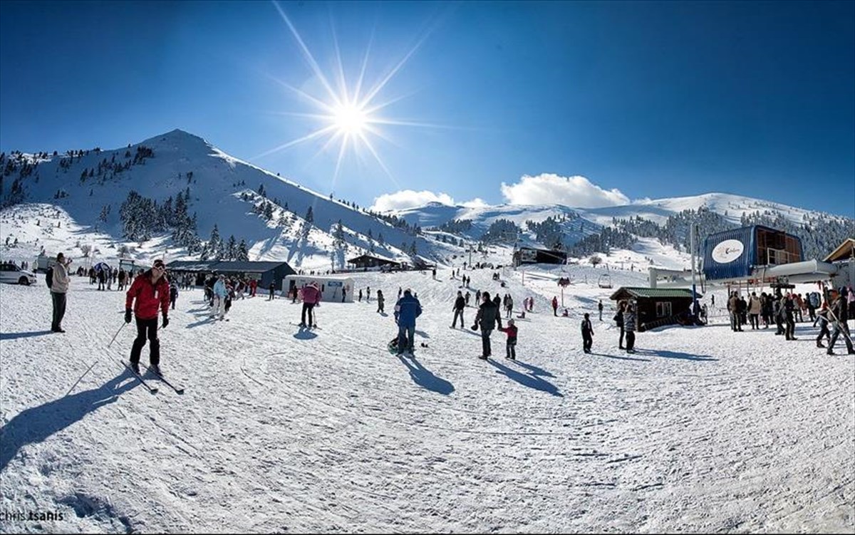 Ορεινοί προορισμοί: Περιμένουν να χιονίσει για να δουν «άσπρη μέρα» – Ανοιχτά τα χιονοδρομικά… για περίπατο