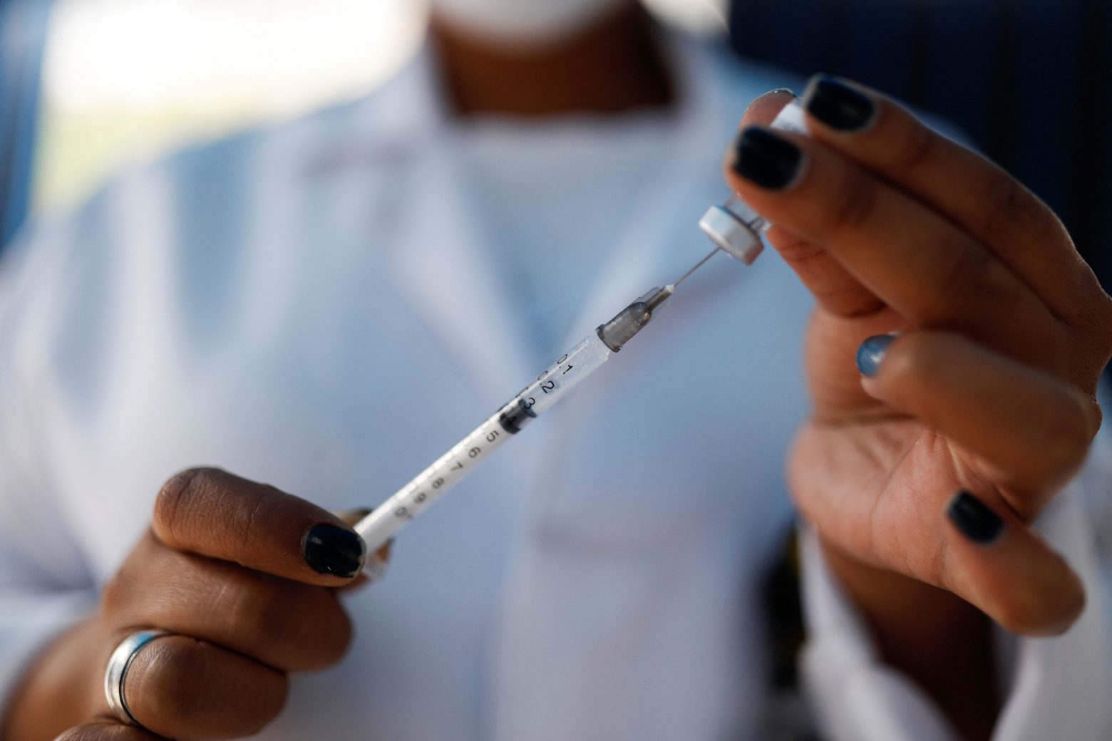 Εμβόλιο κορωνοϊού – Ήταν αυτή η πιο αινιγματική μελέτη του 2021;