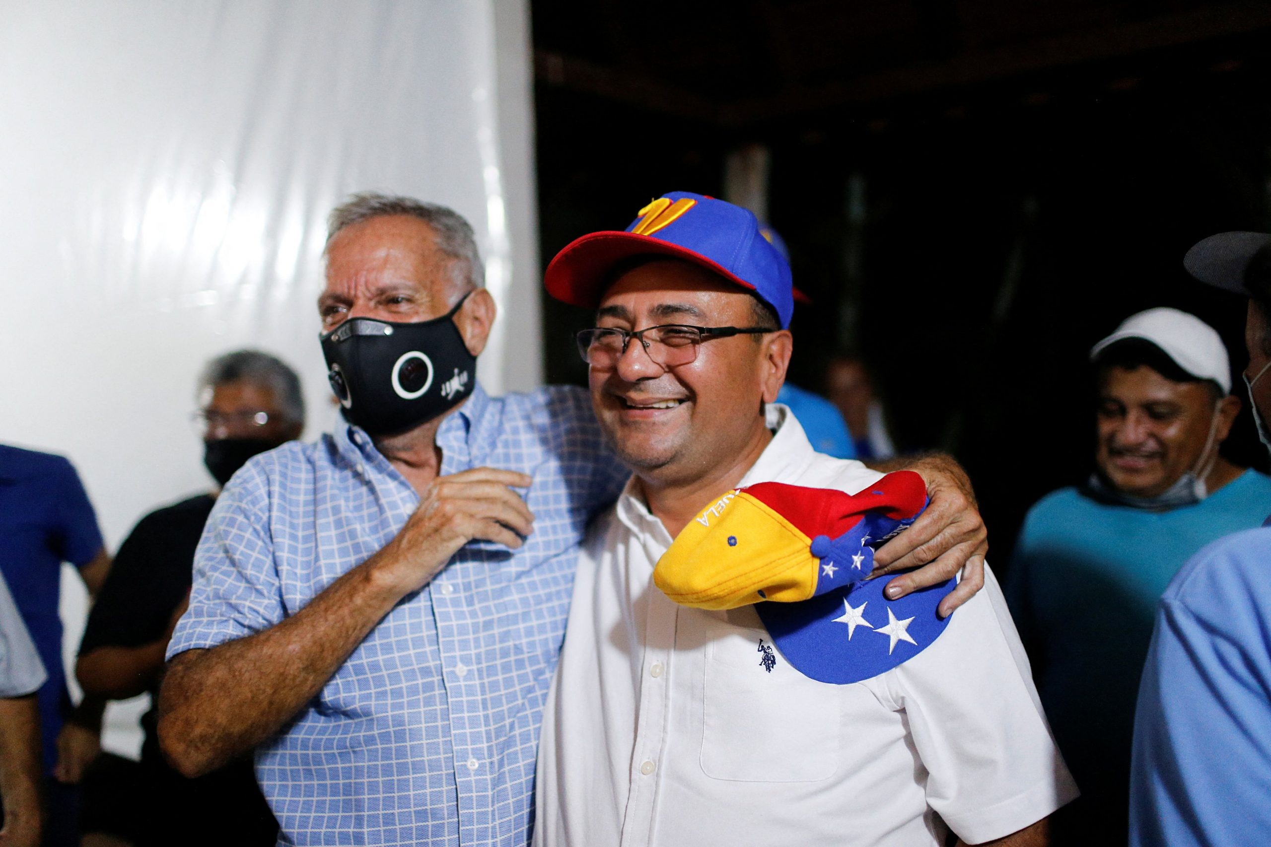 Βενεζουέλα – Θριάμβευσε ο αντίπαλος του Μαδούρο στη γενέτειρα του Τσάβες