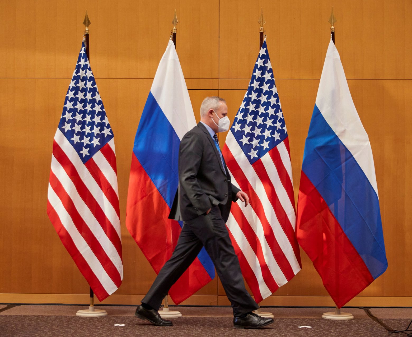 Μόσχα – Η απόρριψη των ρωσικών αιτημάτων για τις εγγυήσεις ασφαλείας οδηγούν σε αδιέξοδο τις συνομιλίες