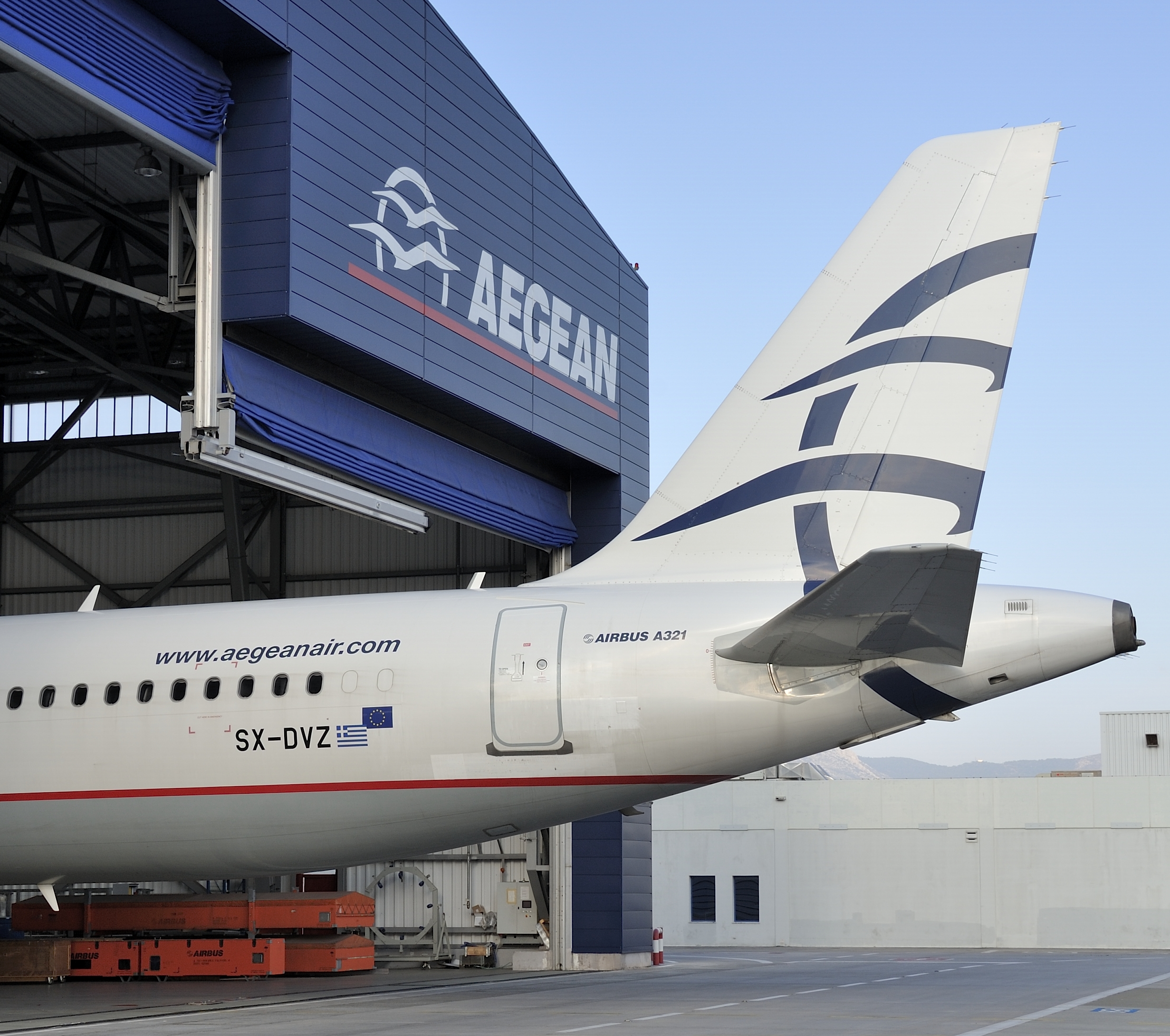 AEGEAN – ΕΛΠΕ: Πτήσεις με βιώσιμα καύσιμα από το αεροδρόμιο της Αθήνας