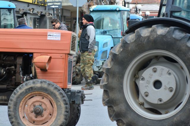 Έτοιμοι για μπλόκα στους δρόμους οι αγρότες