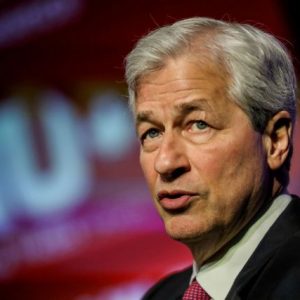 JP Morgan: Απροσδόκητη πτώση στα έσοδα από συναλλαγές ομολόγων