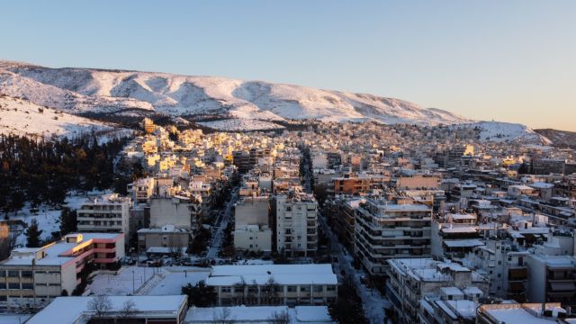 Cold front to drop temperatures, snow across Greece over next 24 hours