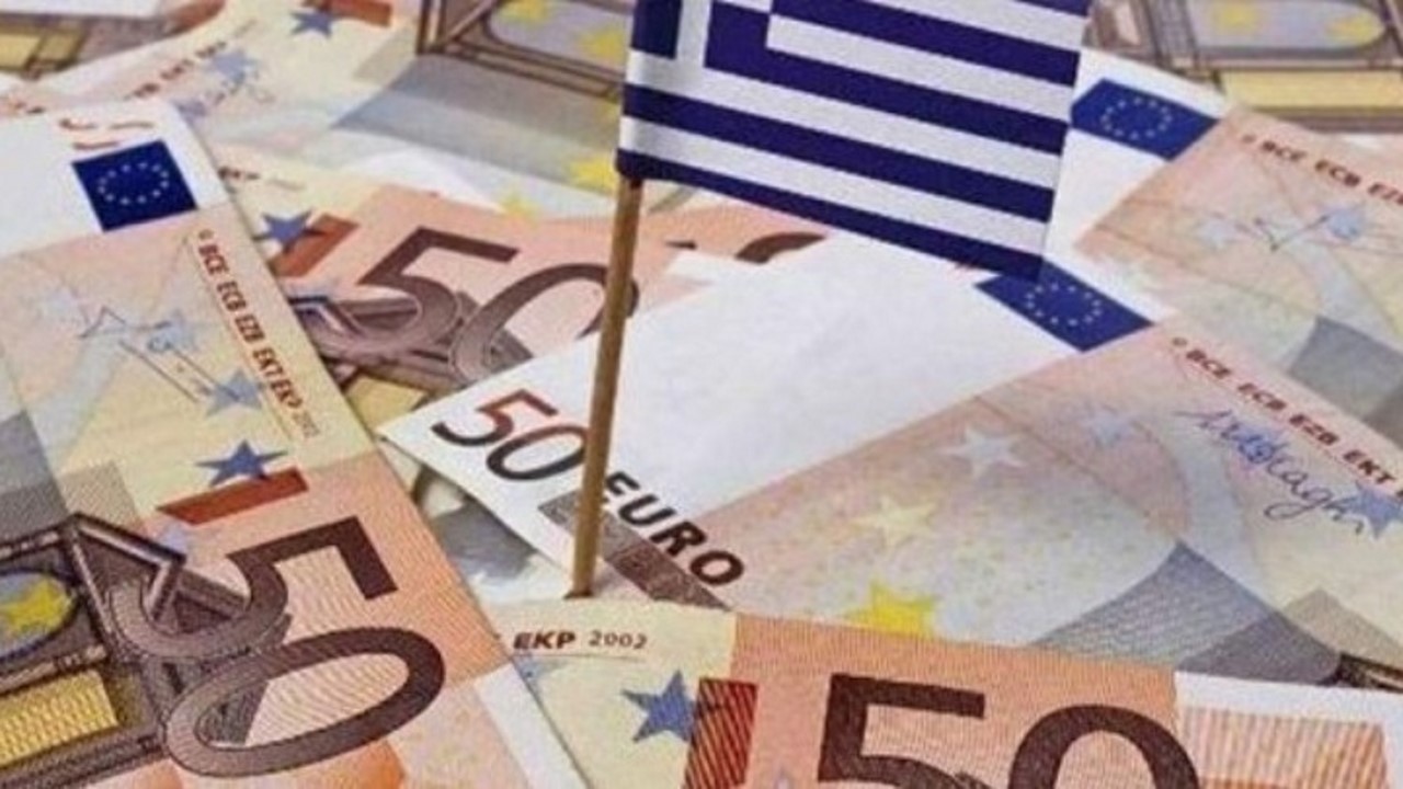 Greek 7-year bond issue raises about 1.5 billion euros