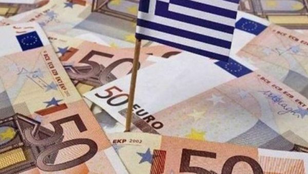 Fitch: Η Ελλάδα στην ευρωπαϊκή «4άδα» με μείωση χρέους το 2024