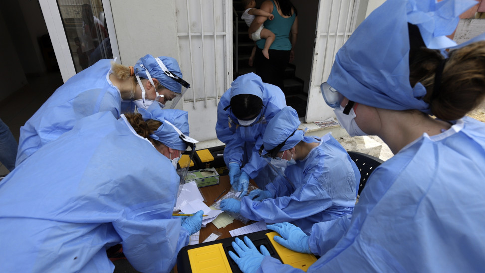 ΠΟΥ – Η Ομικρον παραμένει ένας επικίνδυνος ιός – Διπλασιάστηκαν τα κρούσματα στην Αμερική