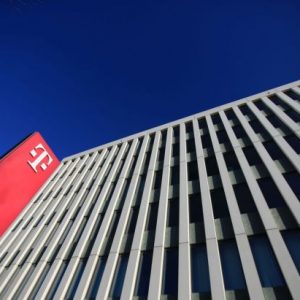 Deutsche Telekom: Εξετάζει το ενδεχόμενο συγχώνευσης με την T-Mobile