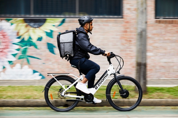 Zoomo: Η startup με τα ηλεκτρικά ποδήλατα που θέλει να «χτυπήσει» Αmazon και Fedex