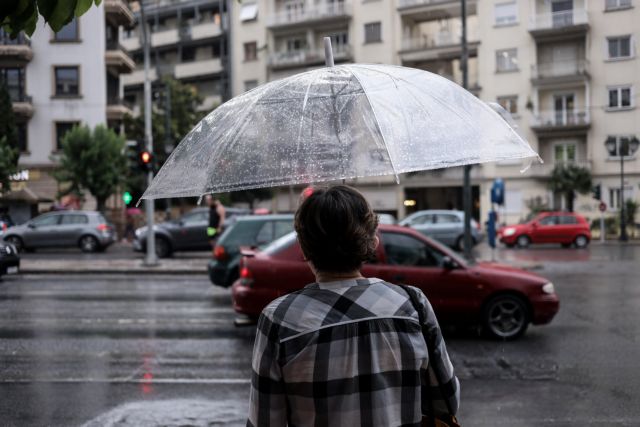 Καιρός: Επιδείνωση με καταιγίδες και έντονα φαινόμενα