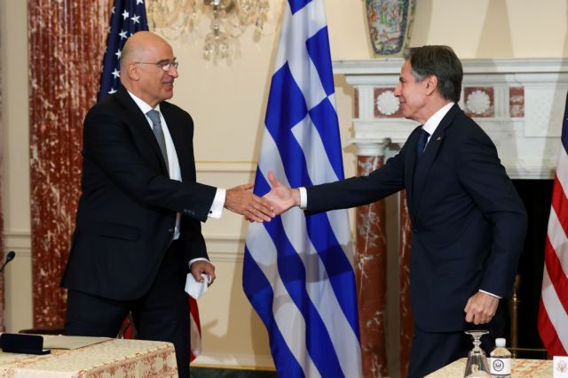 Greek FM, US Sec’t of State confer, concur over policy vis-a-vis Russian invasion of Ukraine