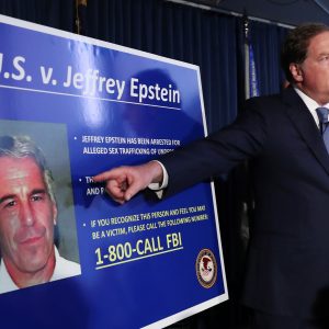 Υπόθεση Επστάιν: Αποκαλυπτικά email και σκιές στη δημοσιογραφία