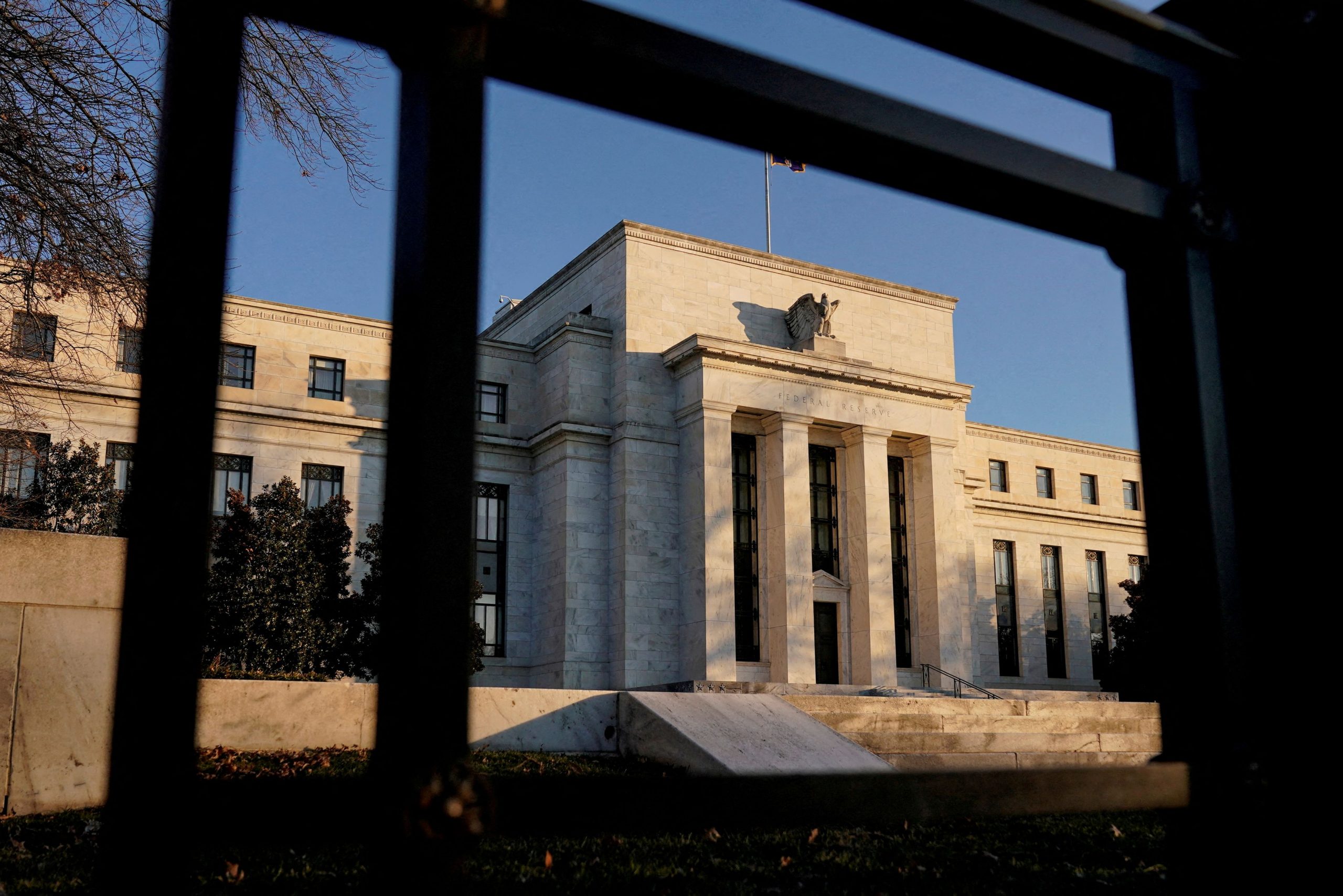 Federal Reserve: Τα πρακτικά δείχνουν ότι οι αξιωματούχοι εξετάζουν ακόμα πιο αυστηρή νομισματική πολιτική